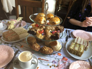 Red Lion Cream tea